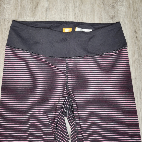 Lucy hatha collection cropped leggings stripped - Picture 4 of 9